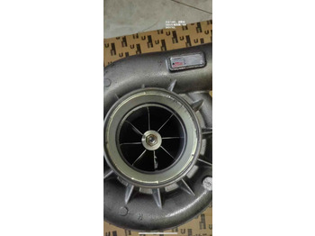Turbo - Ekskavaator CUMMINS 2881769: pilt 2