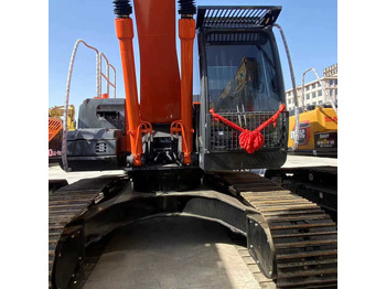 Ekskavaator HITACHI ZX200