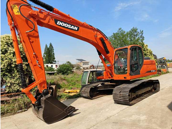 Ekskavaator Used Doosan DX225LC Excavator | Low Hours | Heavy Duty | Global Shipping | Well-Maintained: pilt 5