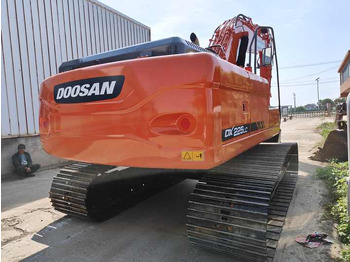 Ekskavaator Used Doosan DX225LC Excavator | Low Hours | Heavy Duty | Global Shipping | Well-Maintained: pilt 4