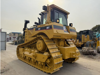 Buldooser CATERPILLAR D8T