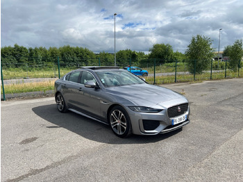 Sedaan JAGUAR XE 20MY SE R-DYN. 2.0L D 180 BVA8 Cockpit PANO: pilt 4