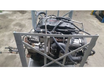 Mootor - Veoauto IVECO F4AFE411B   IVECO Eurocargo truck: pilt 2