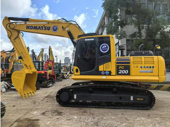 Lintekskavaator KOMATSU PC200