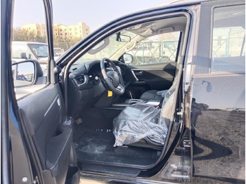 Uus Auto TOYOTA 2.4L SR5 Comfort 4WD: pilt 4