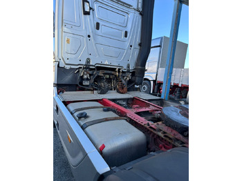Sadulveok Mercedes-Benz Actros  1851 TÜV NEU TOP ZUSTAND: pilt 3
