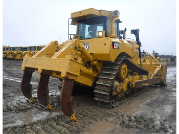Buldooser CATERPILLAR D8T
