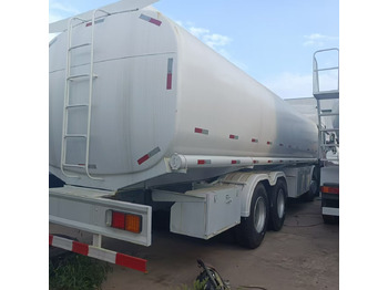 Tsisternauto SINOTRUK HOWO