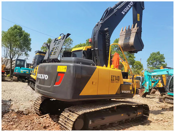 Lintekskavaator VOLVO EC140