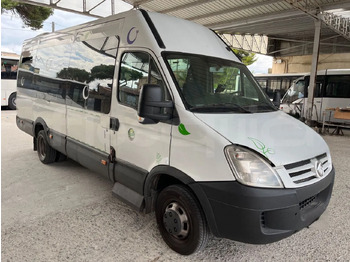 Kaugsõidu buss IVECO Daily