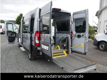 Meeskonnaauto OPEL