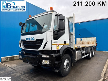Madelveok/ Platvormveok IVECO Trakker