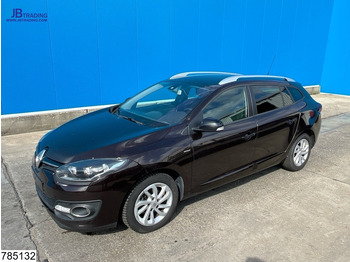 Auto RENAULT