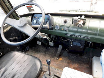 Interior photo 1: Kabiinišassiiga veoauto Bedford MJP2 4X4 Interior photo 1: Kabiinišassiiga veoauto Bedford MJP2 4X4