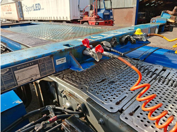 Konteinerveduk/ Tõstukiga poolhaagis Broshuis 3UCC 39 EU: pilt 4 Konteinerveduk/ Tõstukiga poolhaagis Broshuis 3UCC 39 EU: pilt 4