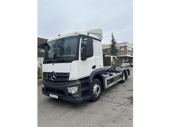 Konkstõstukiga veoauto MERCEDES-BENZ Actros 2543