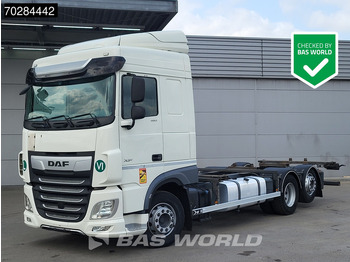 Konteinerveduk/ Tõstukiga veoauto DAF XF 480