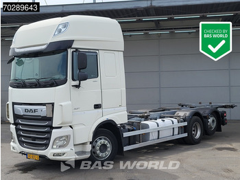 Konteinerveduk/ Tõstukiga veoauto DAF XF 480
