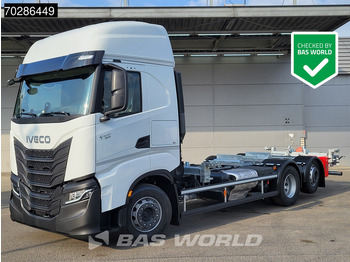 Konteinerveduk/ Tõstukiga veoauto IVECO S-WAY