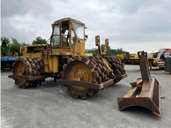 Tihendaja Caterpillar 825 + porte engins: pilt 2