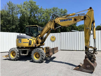 Ratastel ekskavaator KOMATSU