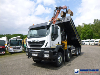 Kraanaga veoauto IVECO Trakker