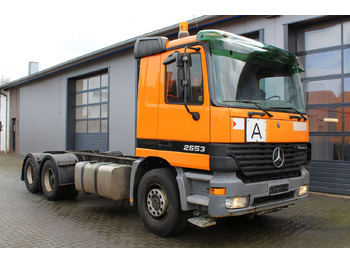 Kabiinišassiiga veoauto MERCEDES-BENZ Actros 2653