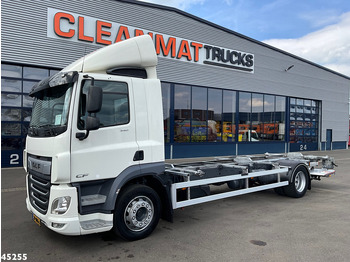 Konteinerveduk/ Tõstukiga veoauto DAF CF 340