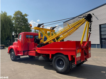 Puksiirauto SCANIA