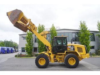 Rataslaadur CATERPILLAR 930M