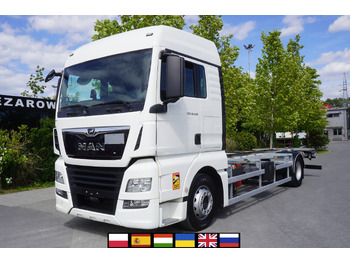 Konteinerveduk/ Tõstukiga veoauto MAN TGX