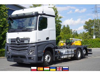 Konteinerveduk/ Tõstukiga veoauto MERCEDES-BENZ Actros 2545