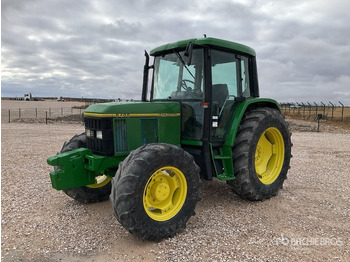 Traktor JOHN DEERE 6400