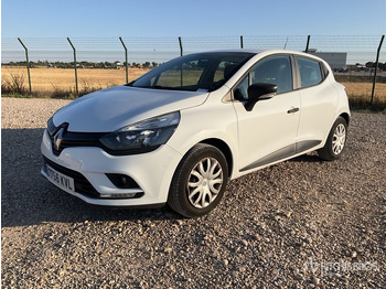 Auto RENAULT