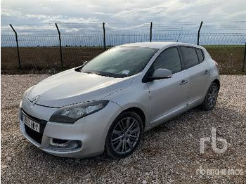 Auto RENAULT