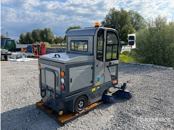 Tänavapühkimismasin 2025 Kaster VOL-2000 (Unused) Broom Tractor: pilt 3