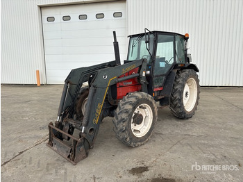 Traktor VALTRA