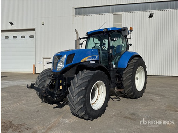 Traktor NEW HOLLAND T7000