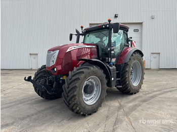 Traktor McCORMICK