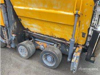 Asfaldilaotur 2015 Vogele Super 1303-3i Wheel Asphalt Paver: pilt 5 Asfaldilaotur 2015 Vogele Super 1303-3i Wheel Asphalt Paver: pilt 5