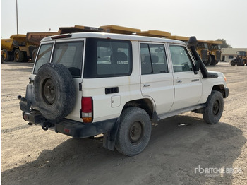 Maastur 2018 Toyota Land Cruiser 76L 4x4 SUV: pilt 3