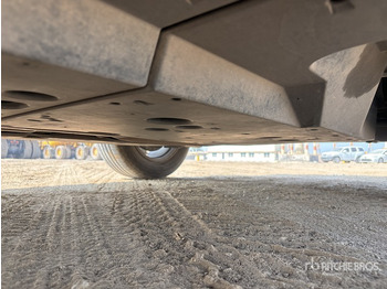 Maastur 2019 Toyota RAV4 4WD SUV: pilt 5