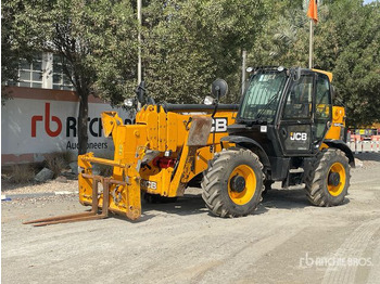 Teleskooplaadur JCB