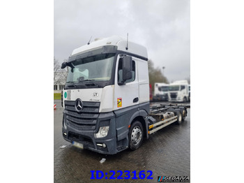 Kabiinišassiiga veoauto MERCEDES-BENZ Actros 2542