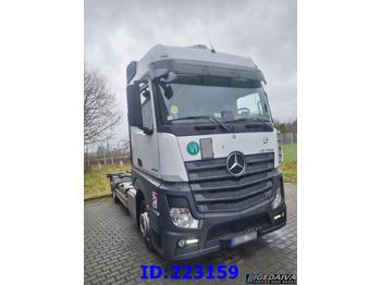 Kabiinišassiiga veoauto MERCEDES-BENZ Actros 2542