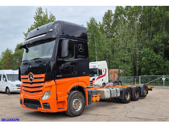 Kabiinišassiiga veoauto MERCEDES-BENZ Actros