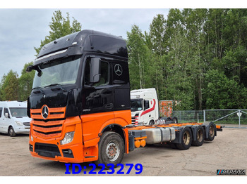 Kabiinišassiiga veoauto MERCEDES-BENZ Actros