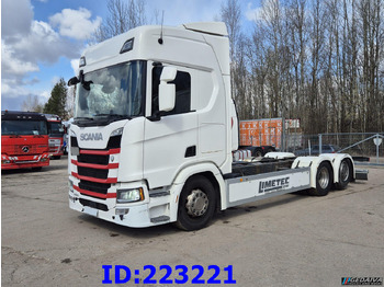 Kabiinišassiiga veoauto SCANIA R 500