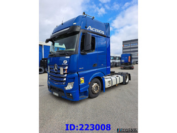 Sadulveok MERCEDES-BENZ Actros 1845