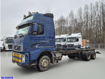 Kabiinišassiiga veoauto VOLVO FH12 420